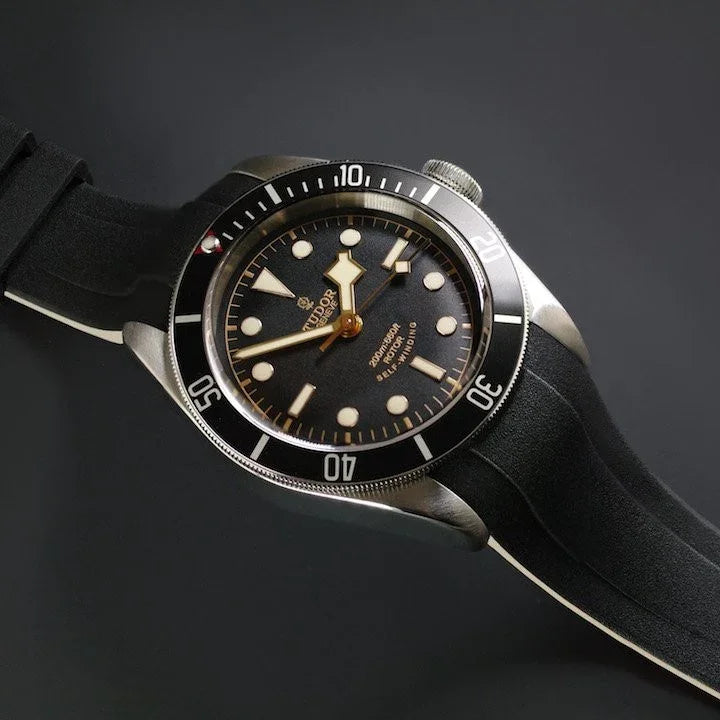 RubberB bracelet T800 pour Tudor Noir/Sable - vue détail