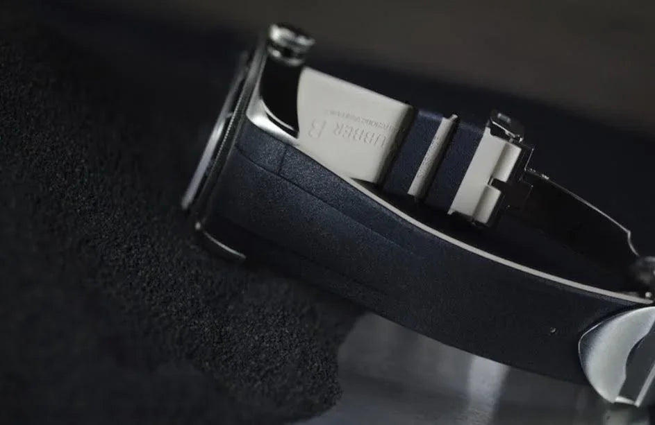RubberB bracelet T800 pour Tudor Noir/Sable - vue côté