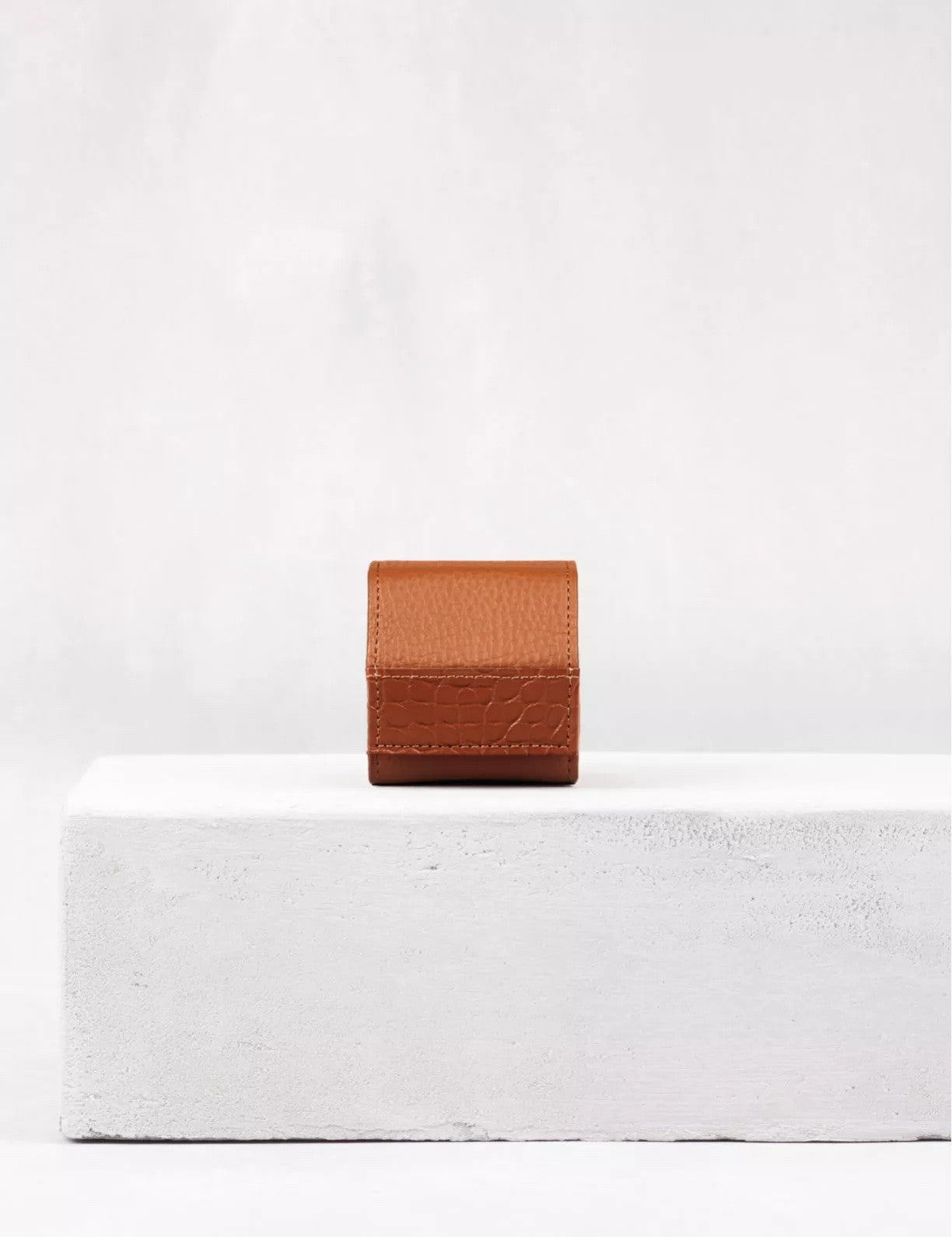 Camille Fournet 34.33 - Petit étui pour une montre en taurillon & alligator