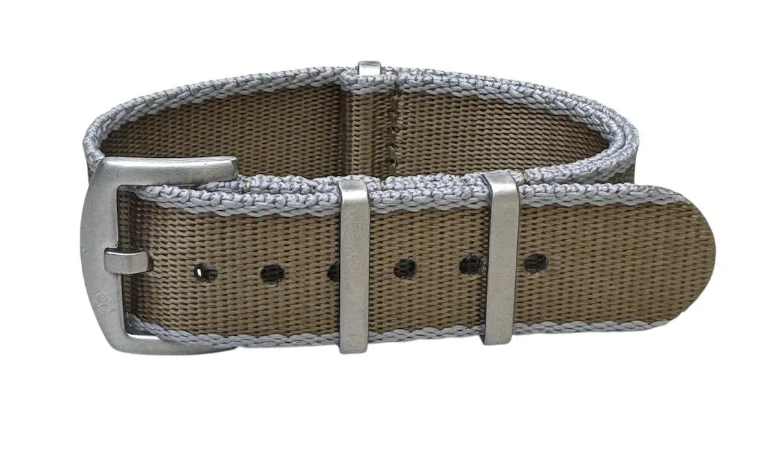 Bracelet KronoKeeper Seat Belt Nato - Gris/Kakhi - vue principale