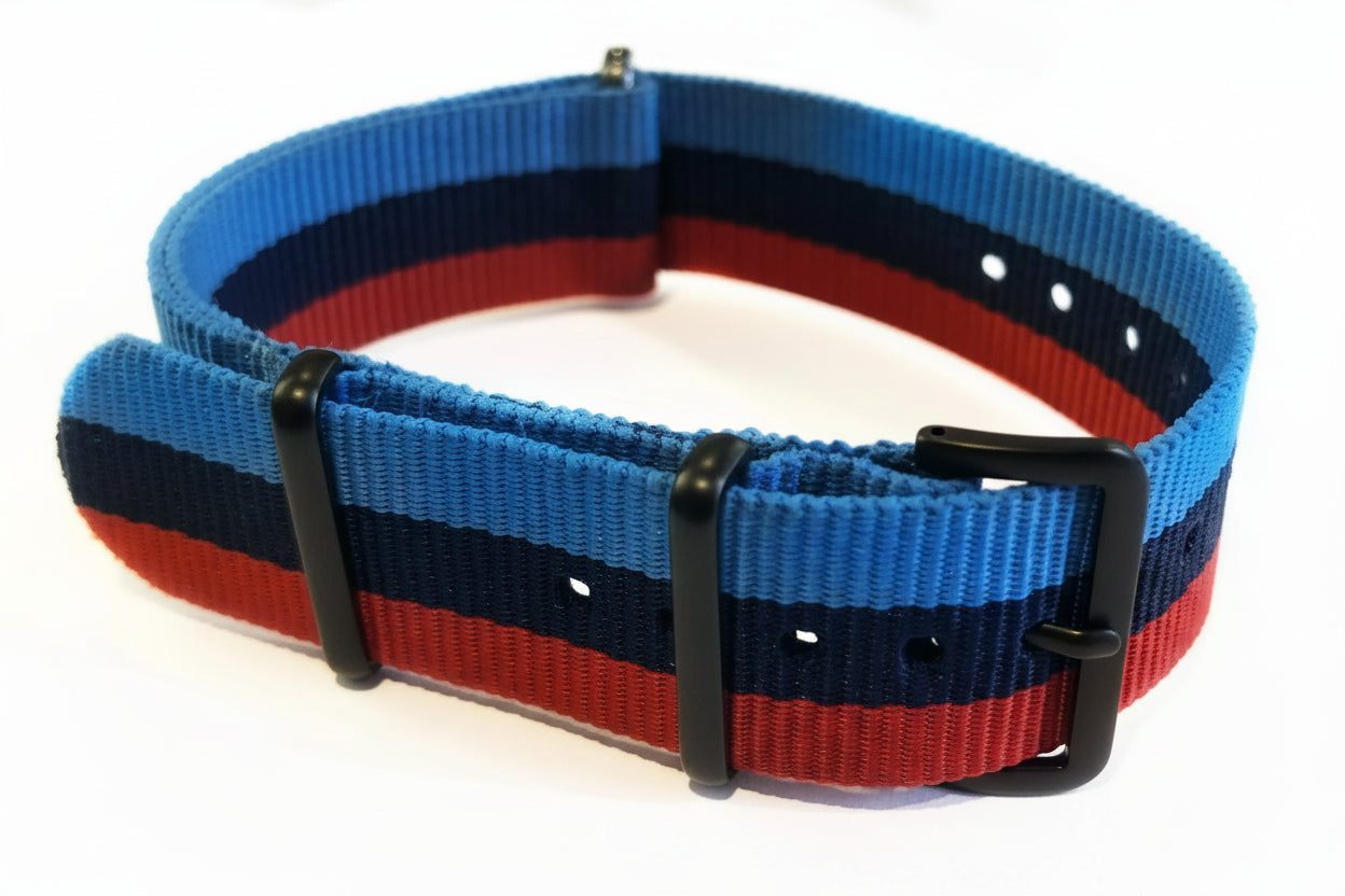 Bracelet NATO nylon bleu clair/bleu marine/rouge - "BMW ///M" - vue principale