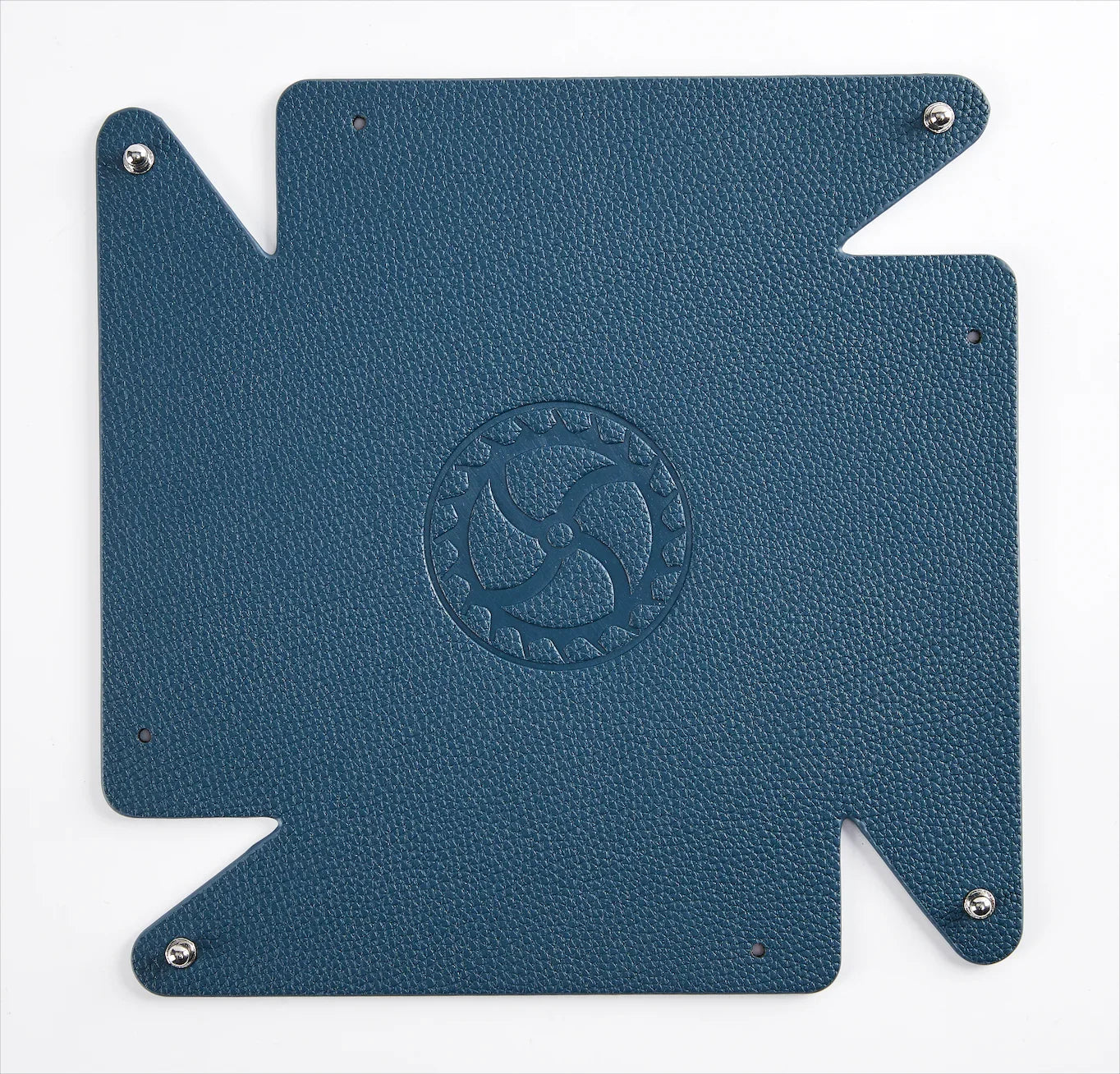 Tapis de montre en cuir bleu à motif embossé, accessoire luxe misterchrono.com