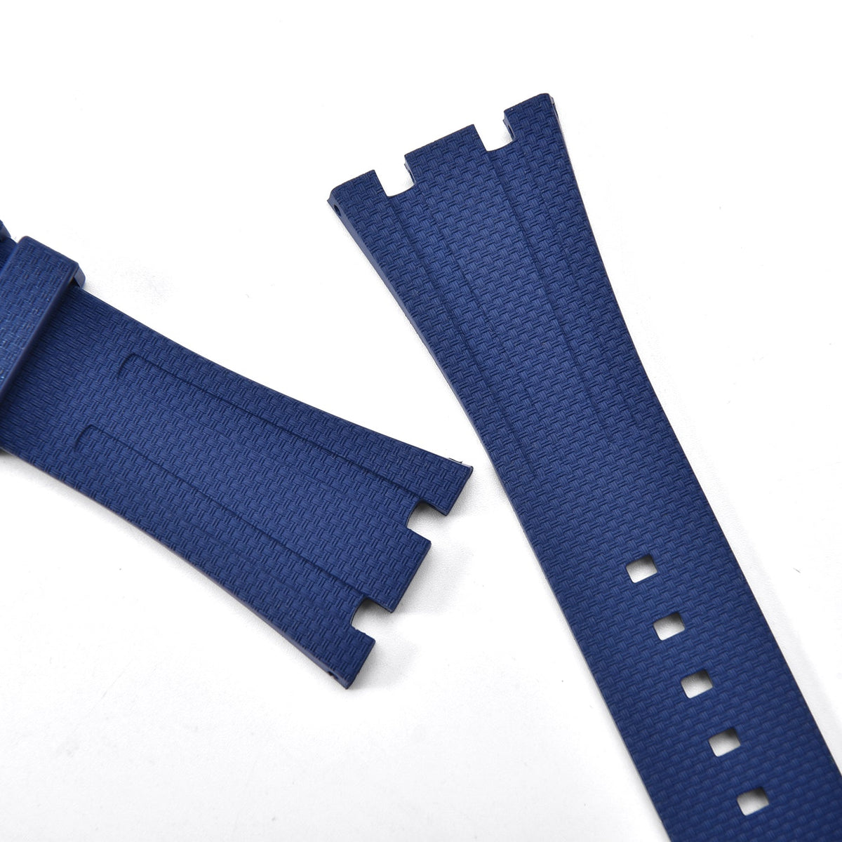Bracelet caoutchouc et coque pour AP x Swatch Bleu KronoKeeper – détail de l’attache intégrée